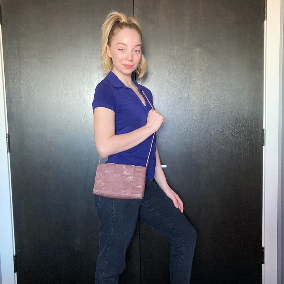 Woven Crossbody Bag - Picture 9 of 11